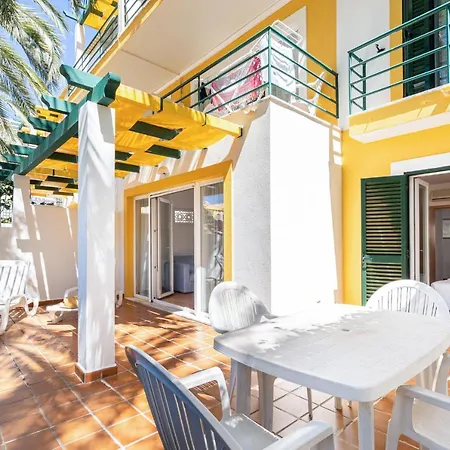 Garden Apartment Quinta Do Morgado Daire *